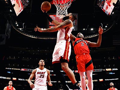 NCAA西卡羅來納vs利普斯科姆勃大學(xué)直播