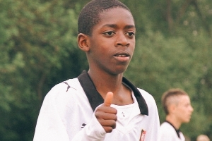 登貝萊轉(zhuǎn)會(huì)史：青訓(xùn)隊(duì)雷恩賣(mài)3500萬(wàn)、多特賣(mài)1.48億、巴薩賣(mài)5000萬(wàn)