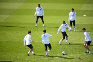 法媒：巴黎今日16點(diǎn)30分訓(xùn)練，明天休息，周四17點(diǎn)訓(xùn)練