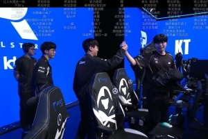 媒體人：TES先鋒賽既視感Kanavi前期被針對(duì)就發(fā)狂 其他人不會(huì)玩了