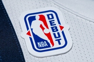 新秀首秀球衣將有特質補丁 賽后該補丁將隨機放入Topps球星卡包中