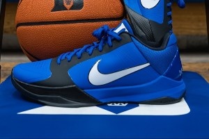 牌面拉滿！杜克大學(xué)女籃官方曬出校隊(duì)專屬配色的Kobe 5 PE