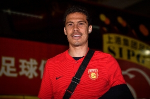 埃爾納內(nèi)斯：中國球員拿高薪卻水平很低，我想指導但他們不屑于學