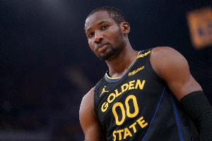 穆雷5年1.4億提前續(xù)約！名記：丹尼爾斯和庫(kù)明加也在尋求類似合同