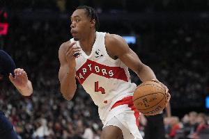 不在狀態(tài)！斯科蒂-巴恩斯13投3中 僅得到7分10籃板4助攻2蓋帽