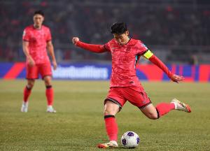 韓媒：孫興慜近期在韓國隊出場時間減少，這可能對球隊不利