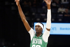 布歇談球隊(duì)氛圍：這里的競(jìng)爭激烈得像戰(zhàn)爭 我喜歡這種感覺