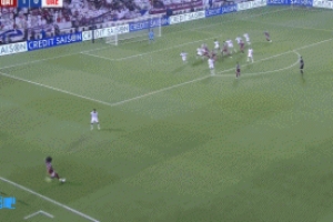 晉級(jí)在望！卡塔爾74分鐘2-0領(lǐng)先阿聯(lián)酋，米格爾破門瘋狂慶祝