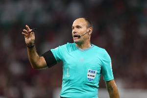 皮克吐槽西甲名哨拉奧斯：他總是假裝和你是朋友，其實是皇馬的人