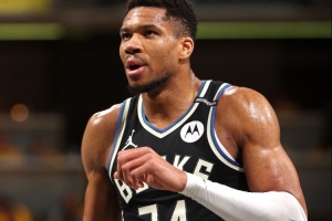 字母哥：你不能總盯著那1%對(duì)你有意見的人 而要看到其他99%