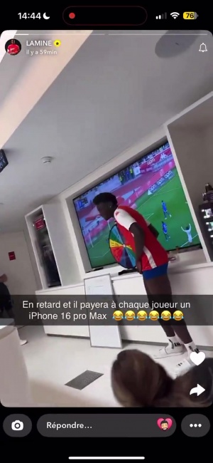 隊(duì)友樂瘋了馬維薩因遲到被懲罰搖大轉(zhuǎn)盤，要送每人一臺iPhone