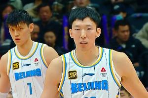 若小曾回CBA首鋼陣容：周琦趙睿曾凡博陳盈駿領銜 翟曉川雷蒙在列