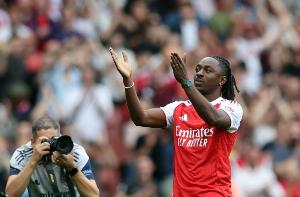 本賽季英超未破門球員射門榜：埃澤17次居首，庫(kù)尼亞15次第二