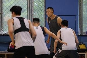 沈陽日報(bào)：遼寧男籃全員集結(jié) 沖擊全運(yùn)“三連冠”