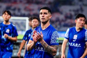 記者：申花五外援出征青島，路易斯能否出戰(zhàn)需看明天最后一練