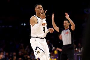 美記：國(guó)王陣容加起來(lái)共20次入選全明星 但他們還將面臨許多問(wèn)題