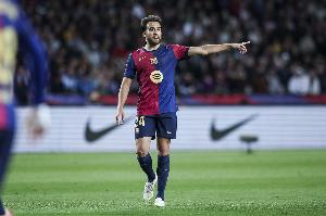 TA：巴薩后衛(wèi)埃里克一度瀕臨離隊(duì)，本賽季發(fā)揮出色坐穩(wěn)主力