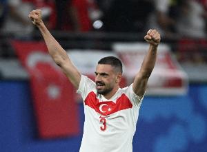 德米拉爾：希望土耳其能參加世界杯，感謝恰爾汗奧盧的精準(zhǔn)助攻