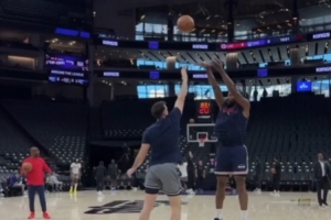 機器人般精準！快船官方曬小卡投籃訓(xùn)練視頻：彈無虛發(fā)