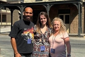 TA探尋姆伯莫童年從小是多項(xiàng)運(yùn)動(dòng)高手 父親參加過舉重世錦賽