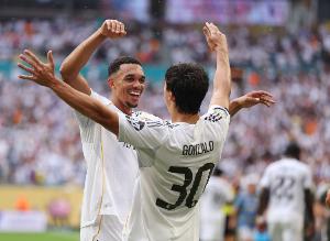 郵報：阿諾德有望下月復(fù)出戰(zhàn)舊主利物浦，獲勝將有助說服皇馬球迷