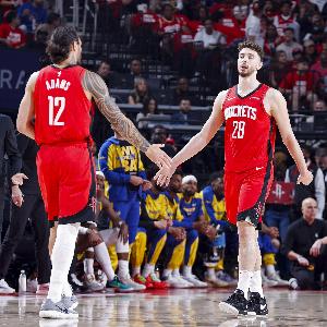 雙塔陣容！火箭對陣鵜鶘先發(fā)：阿門杜蘭特賈巴里申京亞當(dāng)斯