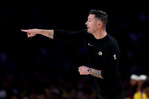 雷迪克：對(duì)陣勇士我們防守有進(jìn)步 讓人沮喪的是今天又退步了