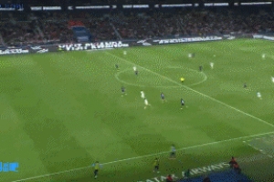 這防守...巴黎再丟一球，潘尼切利梅開二度，斯特拉斯堡3-1領(lǐng)先