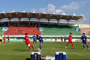 中乙聯(lián)賽第29輪，上海海港富盛經(jīng)開隊客場0-1廣東銘途隊