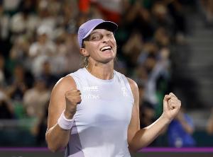 亞歷山德洛娃2-0施耐德晉級(jí)寧波站決賽，將與萊巴金娜爭(zhēng)冠