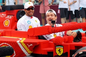 沖刺賽P8和P10發(fā)車！勒克萊爾：車落后別人太多 老漢：這車很難開