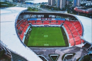 今日肇慶主場氣溫35℃，天氣較為炎熱，請球迷朋友們注意防暑降溫