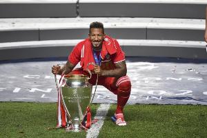 博阿滕因家暴事件遭球迷抵制，拜仁發(fā)言人：他并不是回來工作