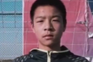 南通隊(duì)門將蔡天龍15歲就夢(mèng)想未來當(dāng)國(guó)門：撲出射門會(huì)讓自己自豪