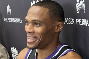 客戰(zhàn)太陽！是否計(jì)劃參加揭幕戰(zhàn)？威少：當(dāng)然了