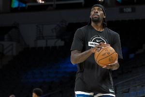 華子：我們知道里德的能力 麥丹在持球決策方面有了很大進步