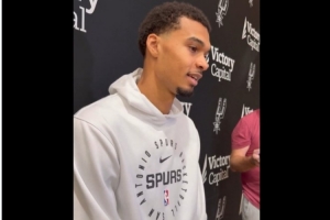 文班談身高：這已是一個(gè)無(wú)需提及的話題 關(guān)于我有趣的事還多得是