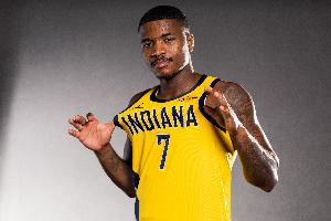 被攔截逮捕！卡萊爾：卡姆-瓊斯只得了張超速罰單 他急著去訓練