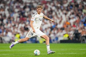 父親：你該去問問尤文新管理層，他們會以1500萬歐出售赫伊森嗎？