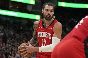 三節(jié)半12板！帕金斯：亞當(dāng)斯簡(jiǎn)直籃板機(jī)器 內(nèi)線巨無(wú)霸實(shí)錘！