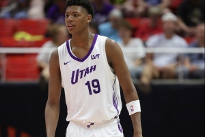 揭幕戰(zhàn)主場迎戰(zhàn)快船！隊記：5號秀貝利因病出戰(zhàn)成疑