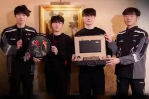 BLG為T1送上螺鈿象棋與非遺蜀繡：Faker與Keria稱贊原畫細節(jié)