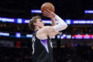 迎戰(zhàn)快船！爵士首發(fā)：三個2米11及以上的內(nèi)線+喬治+米哈伊柳克