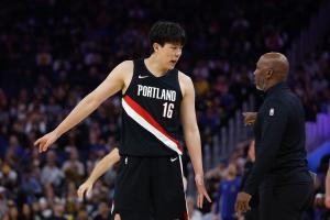 小楊可怎么辦管澤元看比盧普斯涉賭被捕：？師傅讓FBI抓走了！