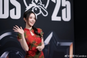 主持人余霜分享工作照：?今天的花絮！還有羊肉串串！