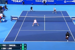蔣欣玗/詹皓晴0-2不敵湯森德/佩雷茲，止步WTA500東京站女雙八強