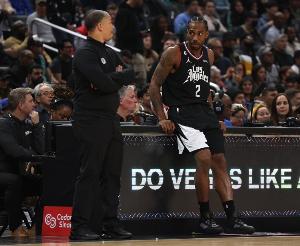 盧談小卡表現(xiàn)不佳：要去研究下 讓他在進(jìn)攻端專注投入是我的職責(zé)