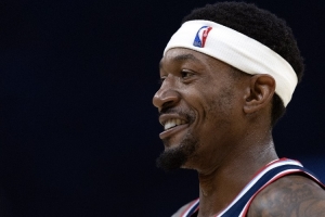 還是不好用！比爾5中2僅拿5分1板1斷 4犯規(guī)