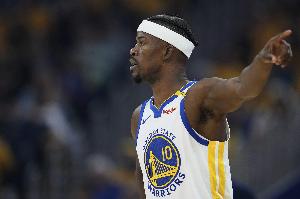 一開(kāi)始不想投！巴特勒接鍋球 三分轟進(jìn)殺死比賽！