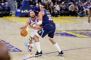 戈登：勇士確實(shí)很強(qiáng) 庫(kù)里的牽制力讓我們防守不得不頻繁輪轉(zhuǎn)